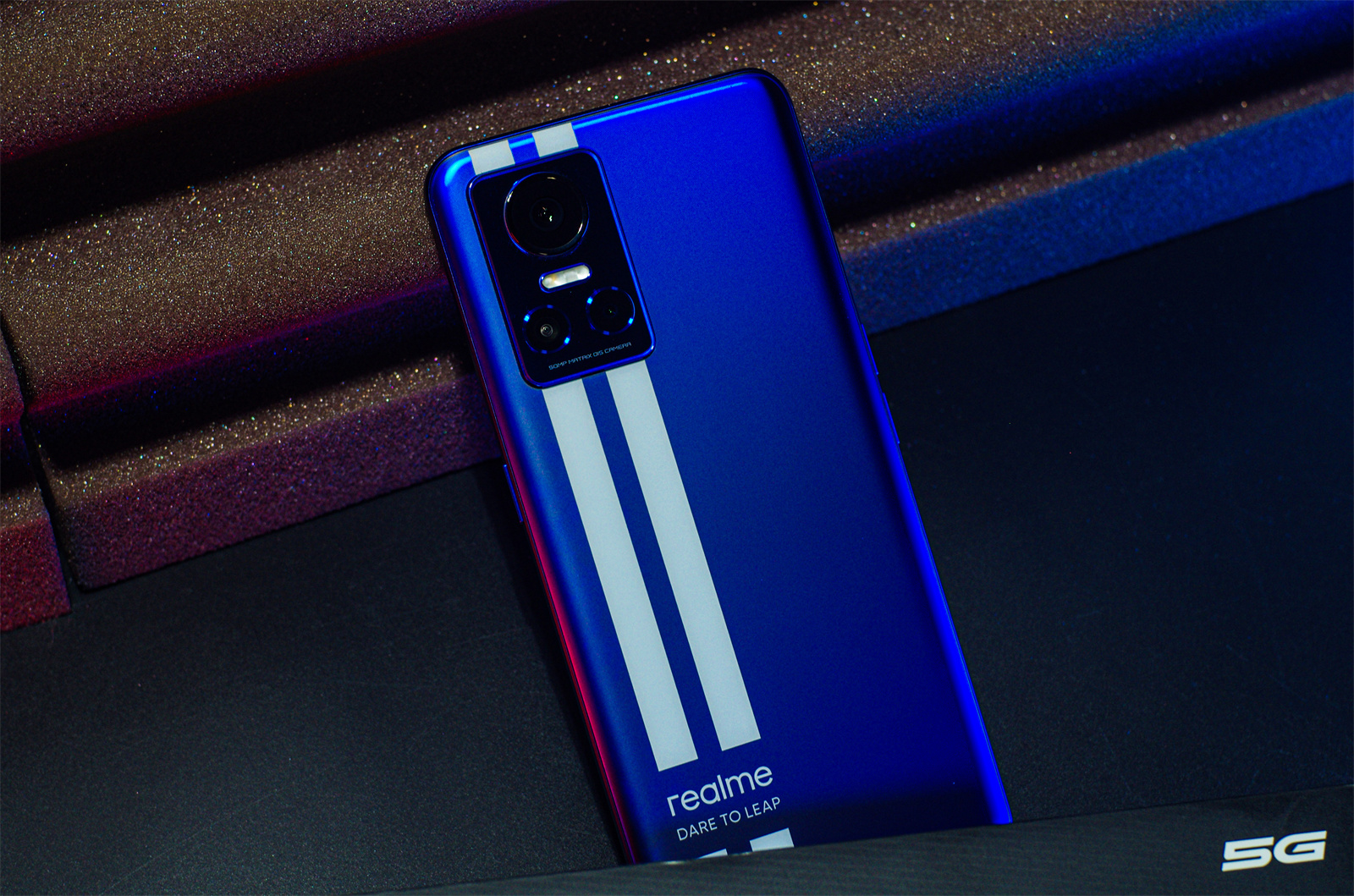 realme GT Neo3评测：天玑8100配独显 1999元所向披靡