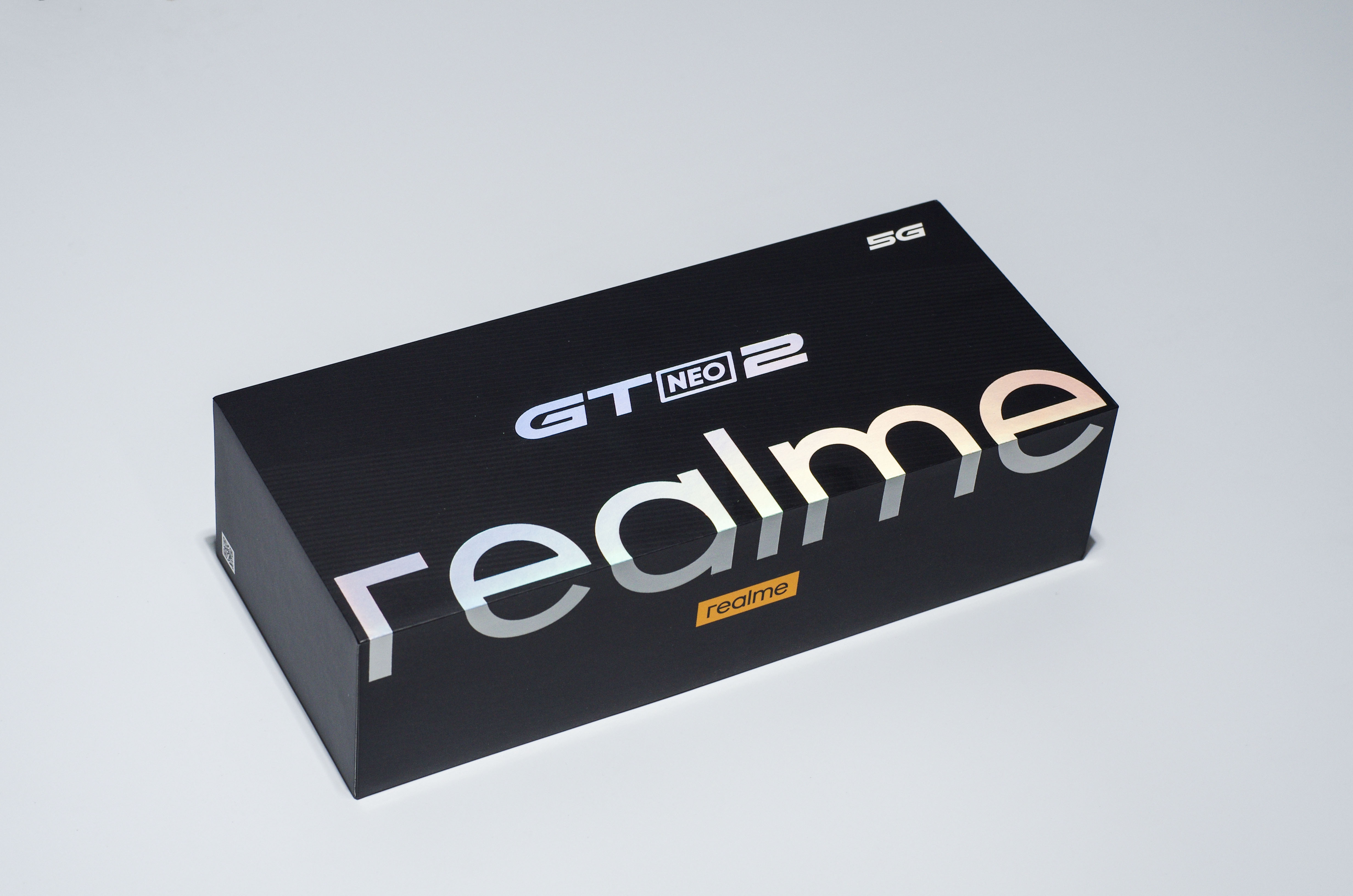 realme GT Neo2评测：2399元够诚意 骁龙870水桶机