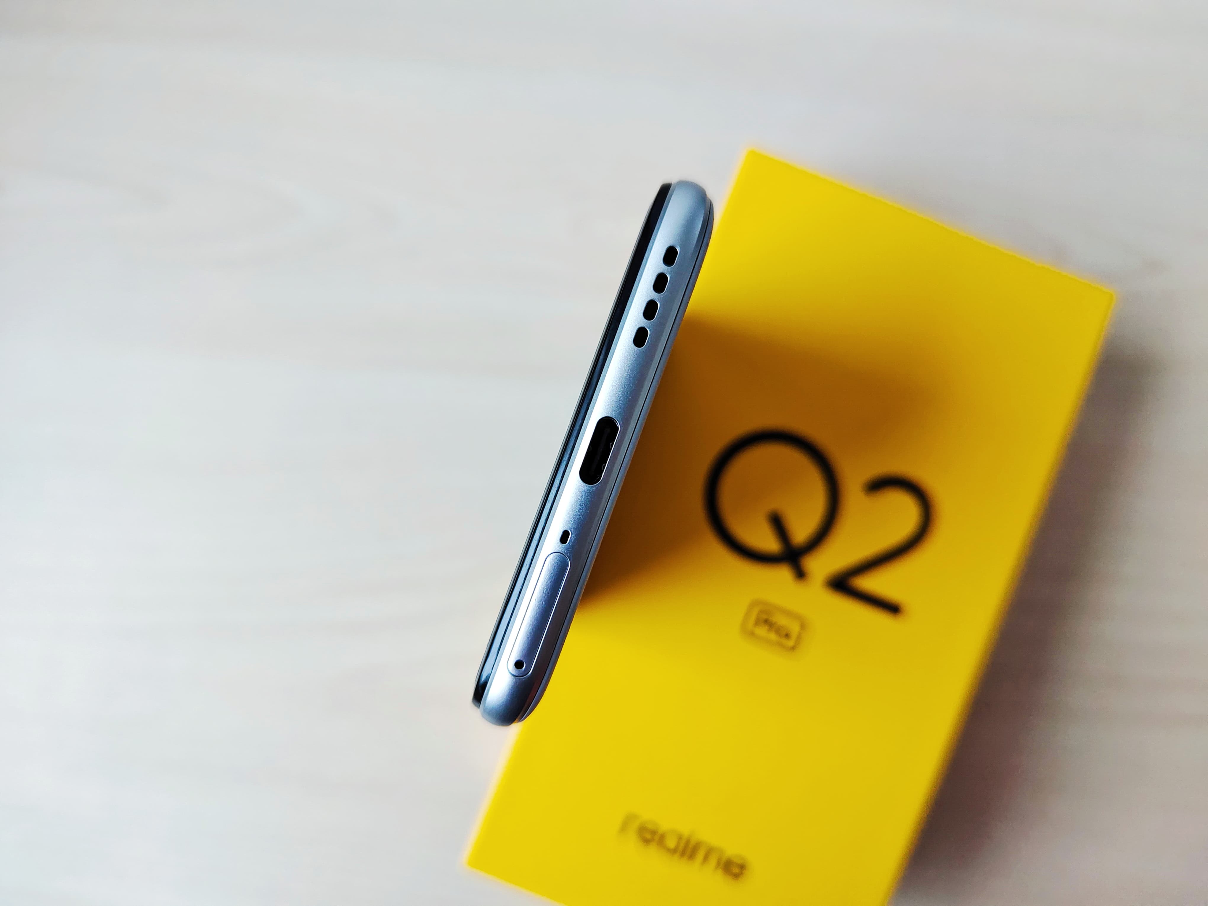 realme Q2 Pro评测：千元素皮机 亮剑双十一