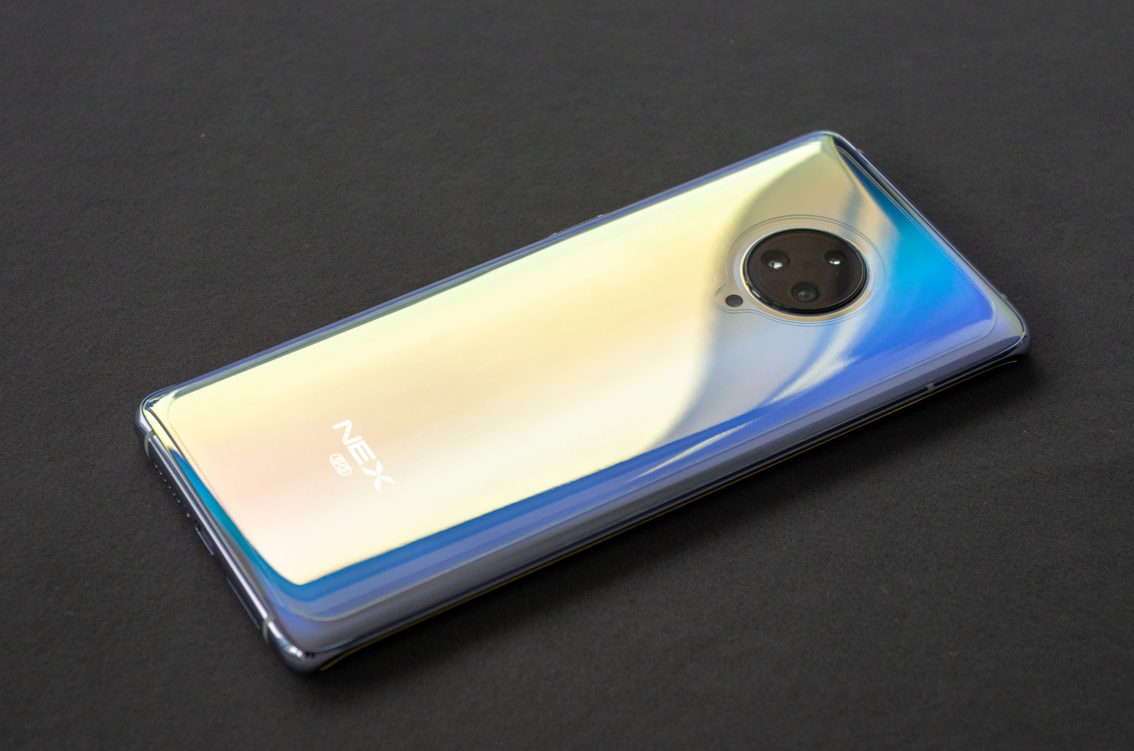 首款瀑布屏！vivo NEX 3评测：屏幕新起点、颜值新高度